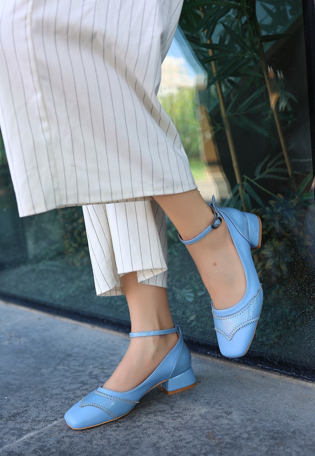 Yanne Mavi Cilt Topuklu Ayakkabı