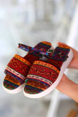 Yoni Kilim Desenli Sandalet - 2